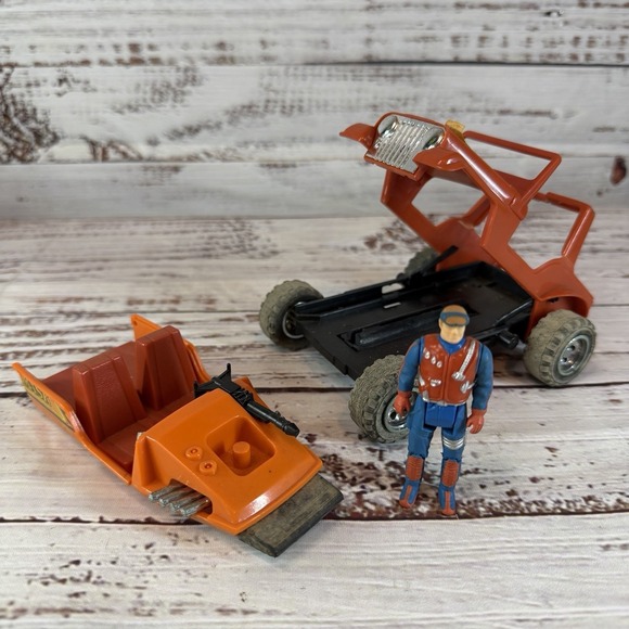 Kenner Other - Kenner M.A.S.K. Mask Gator Off Road Vehicle With Hydroplane Boat Driver *Read*